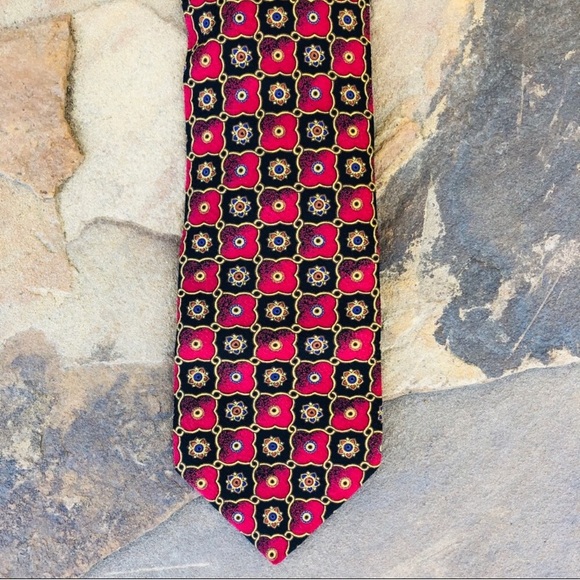 Brioni silk necktie
